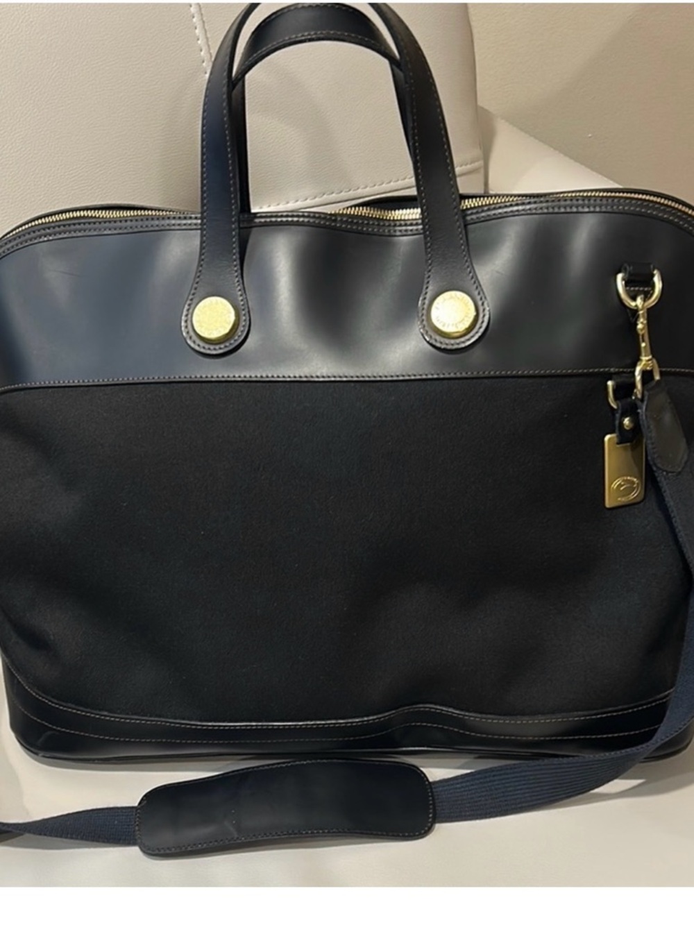 Dooney & Bourke Extra Large Weekend Travel Bag, EUC - Vintage bag
